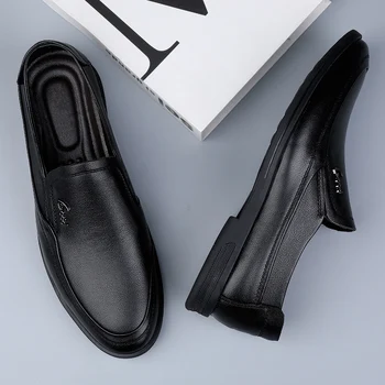Роскошная кожаная мужская обувь с металлическими буквами, Классический ручной пошив, мужская повседневная кожаная обувь, деловые мужские модельные туфли